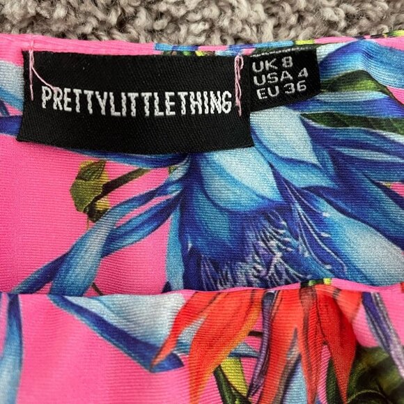 3 piece set.  Top & skirt & swimsuit bottom small .  I’m pink - Picture 9 of 11